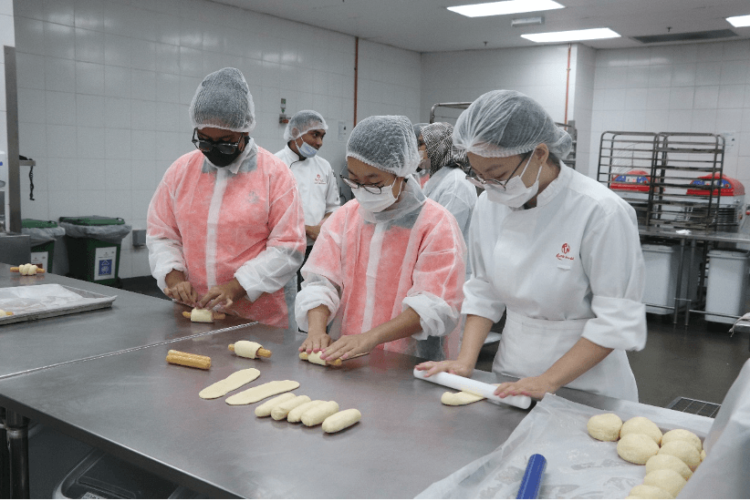 Students from the Bakery and Pastry Program gained hands-on experience under the guidance of our RWG chefs