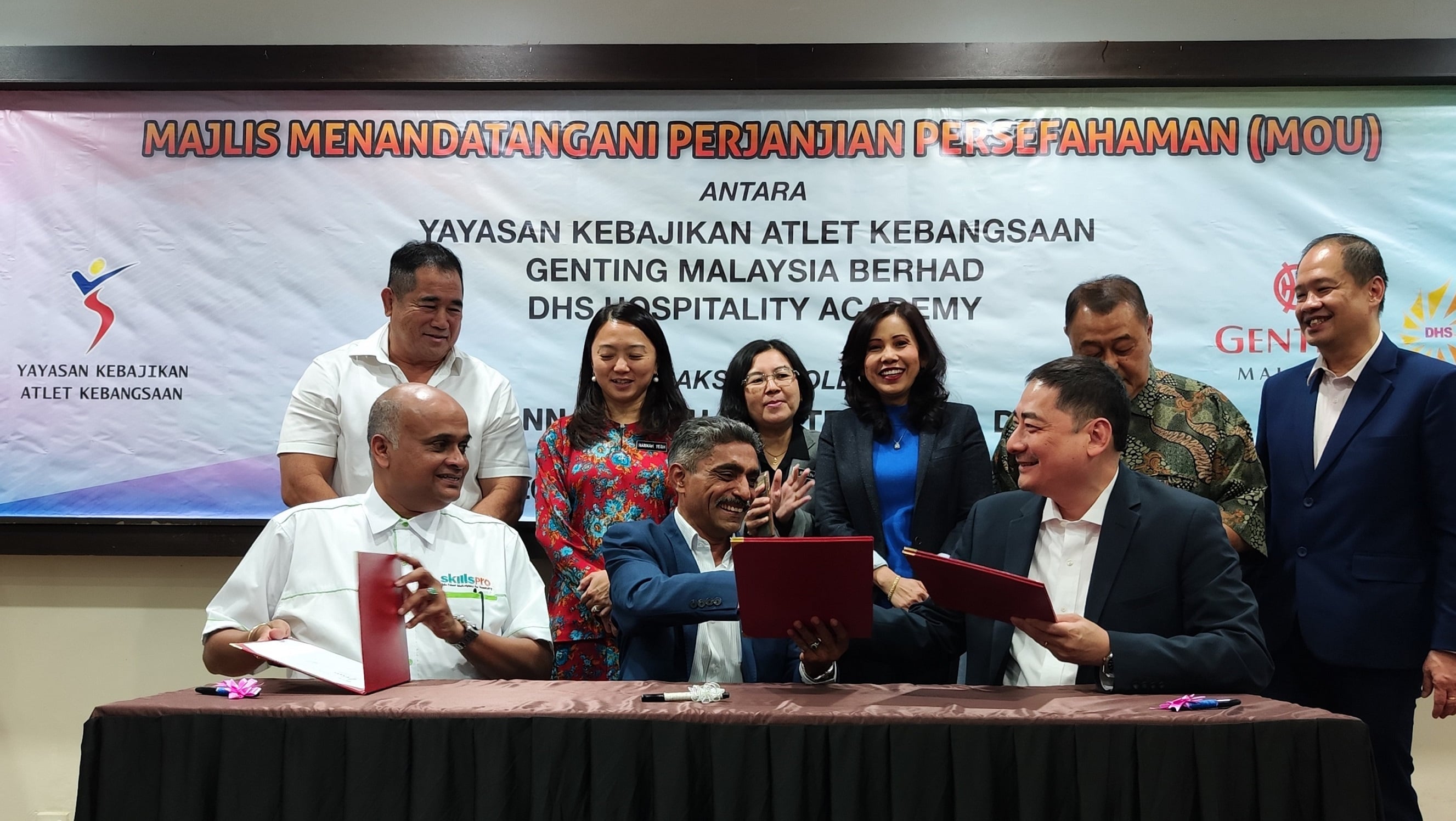 MoU Signing between YAKEB, Genting Malaysia Berhad and DHS Hospitality Academy image 2